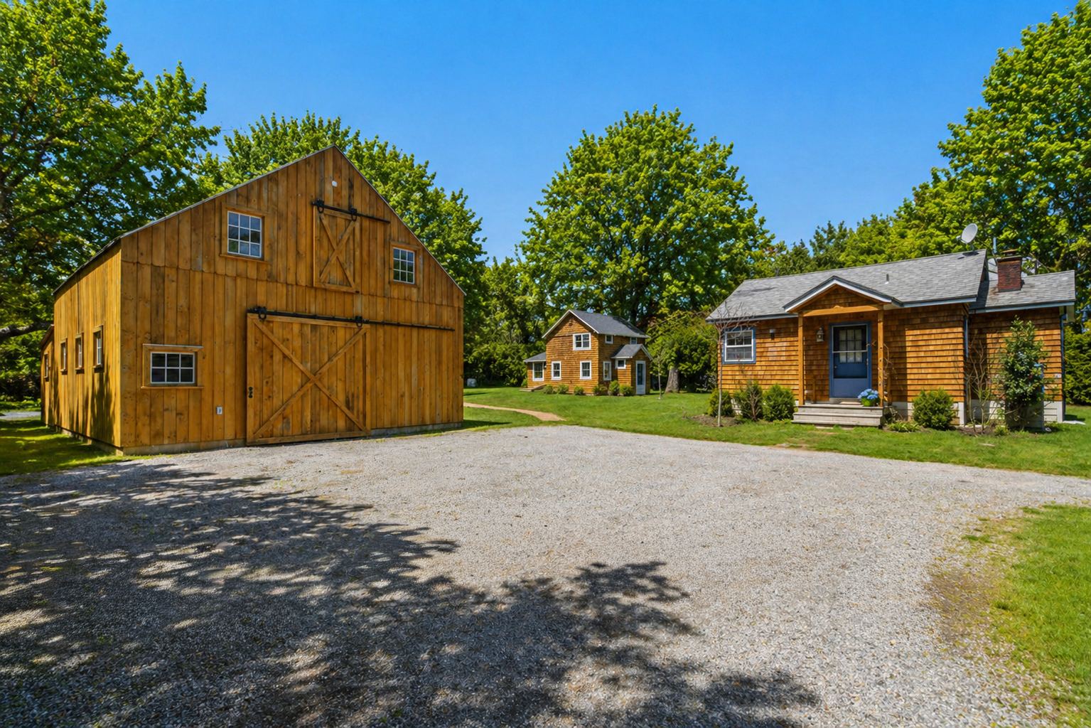 Barn and cottages, Quogue